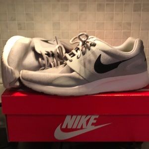 Nike Kaishi NS Wolf Grey/Black/white sz 10